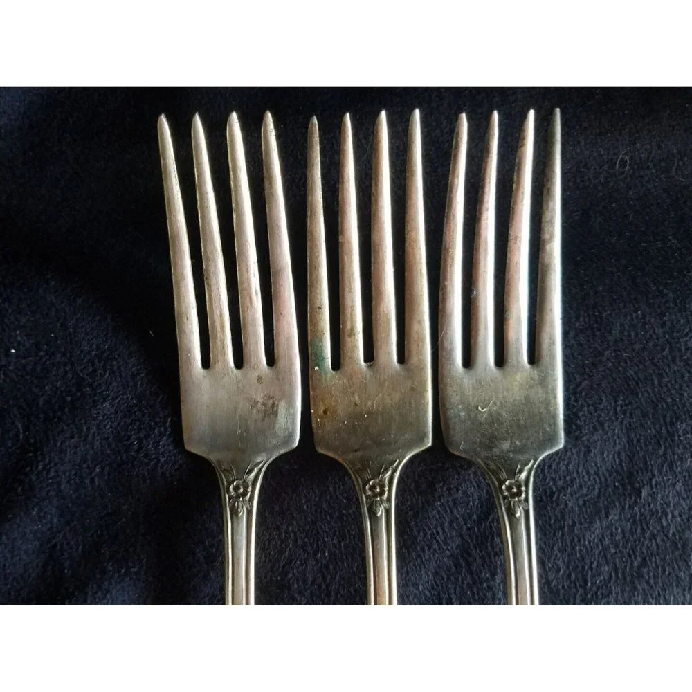 ANTIQUE SHEFFIELD A.1.PLATE 5 Knifes + 3 Forks MOTHER PEARL HANDLE STERLING CAP